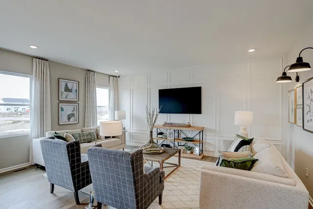 $559,990 | 424 Collingwood Road, South Elgin, IL 60177