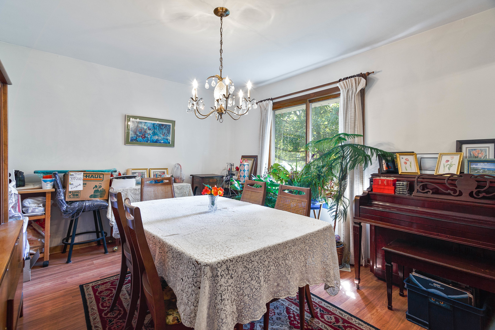 1604 Birch Road Northbrook, IL 60062 - Photo 9 of 23 Gallery Image 9