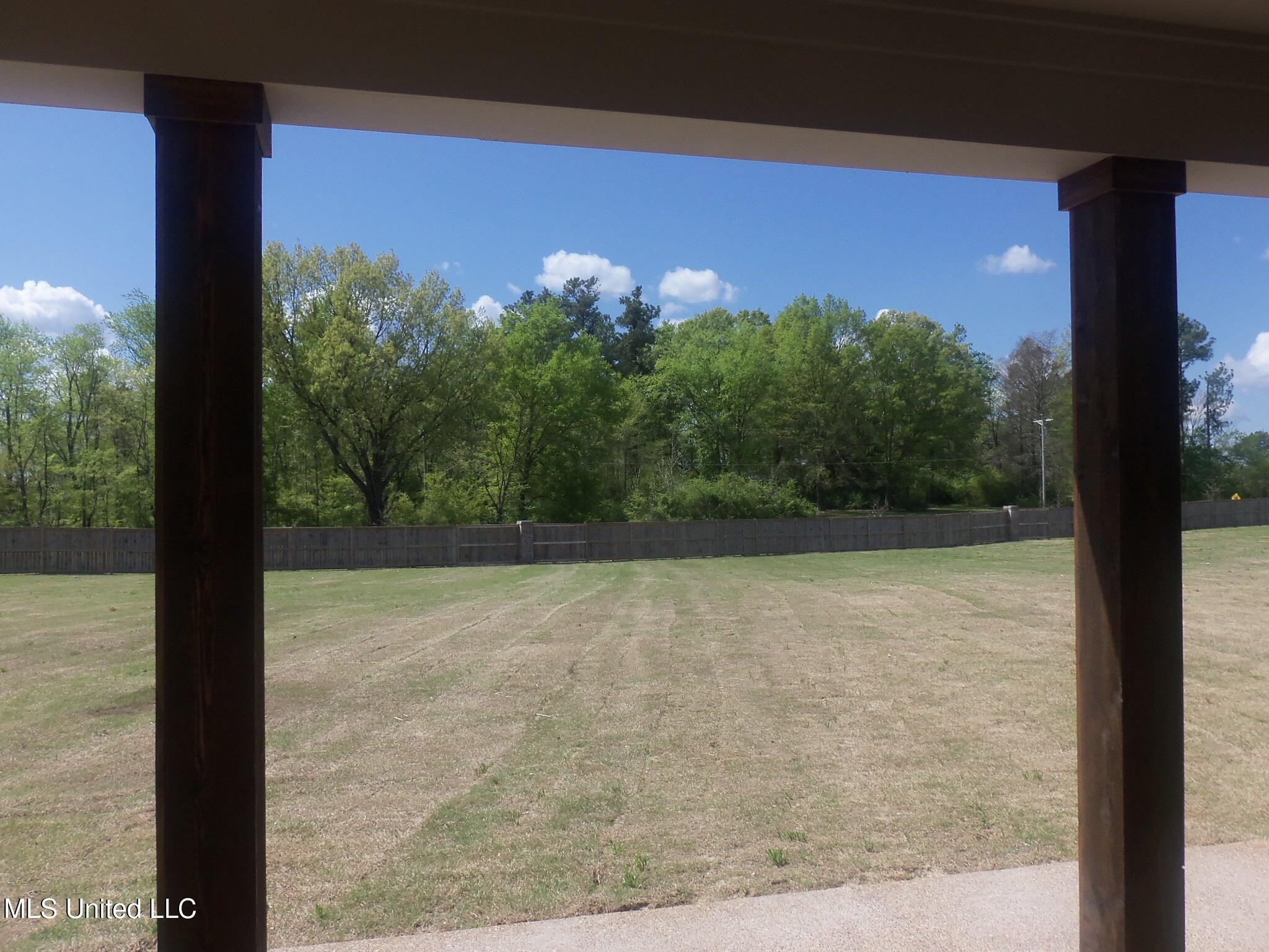 3356 Blooming Grv Road Olive Branch, MS 38654 - Photo 5 of 33 100_1320