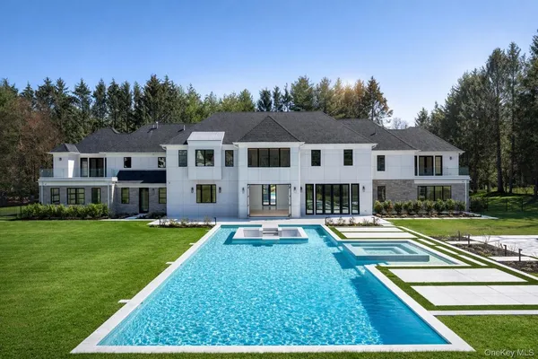 $8,750,000 | 30 Evans Drive, Glen Head, NY 11545