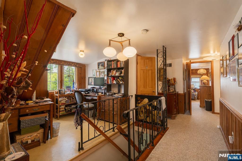 804 Saddle River Road Saddle Brook, NJ 07663 - Photo 21 of 37