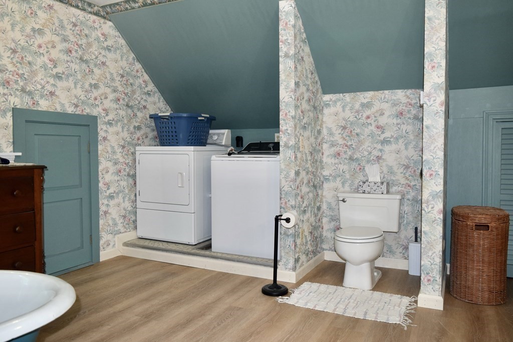 62 West Branch Road Ashfield, MA 01330 - Photo 31 of 42 a bathroom with a toilet and a tub