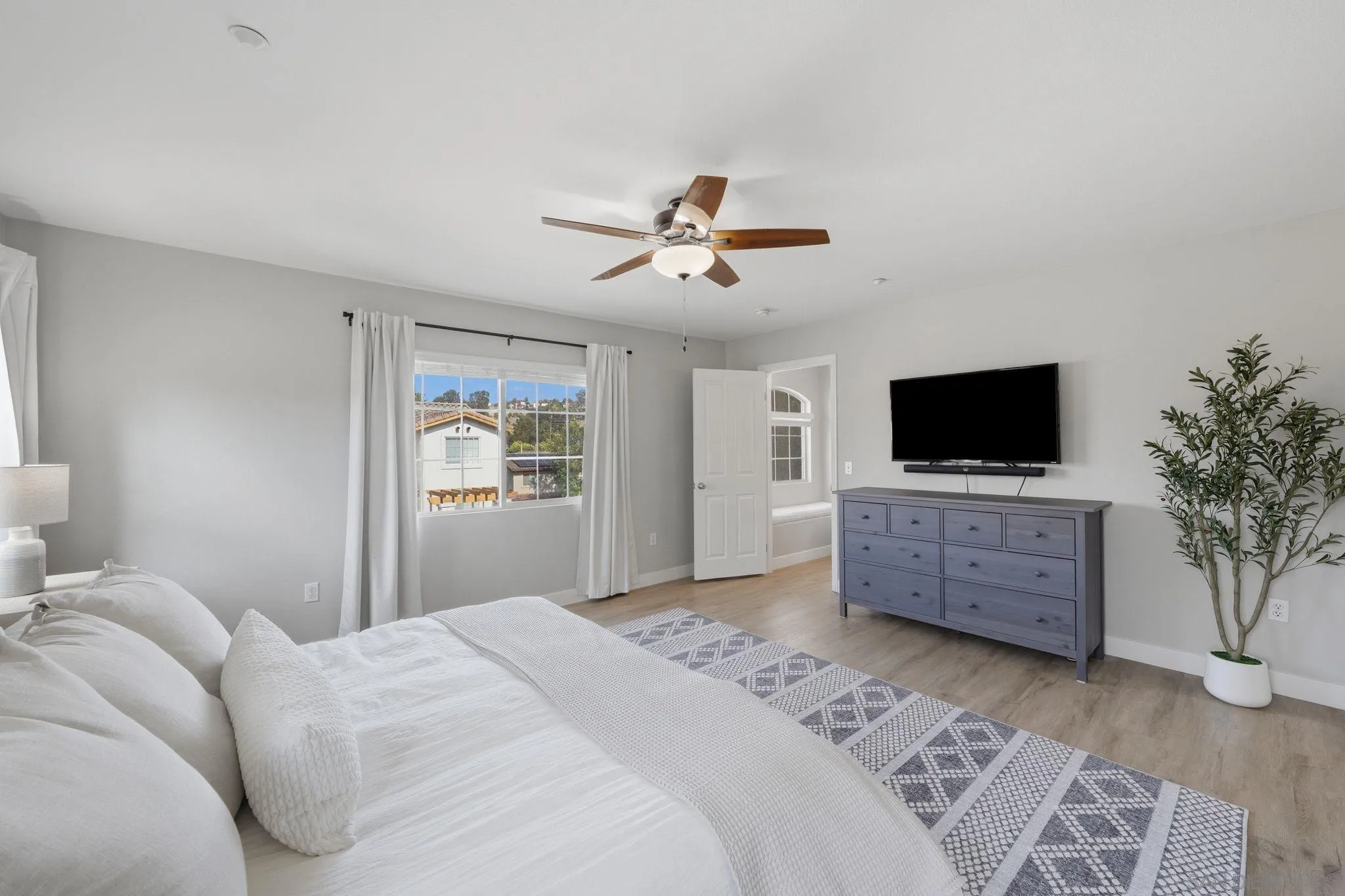 8530 Conrad Court Santee, CA 92071 - Photo 13 of 28
