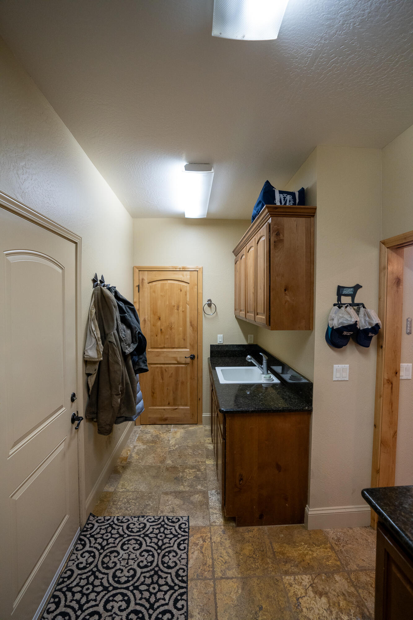1881 Brophy Road Eagle Point, OR 97524 - Photo 52 of 130 a kitchen with a refrigerator and a stove