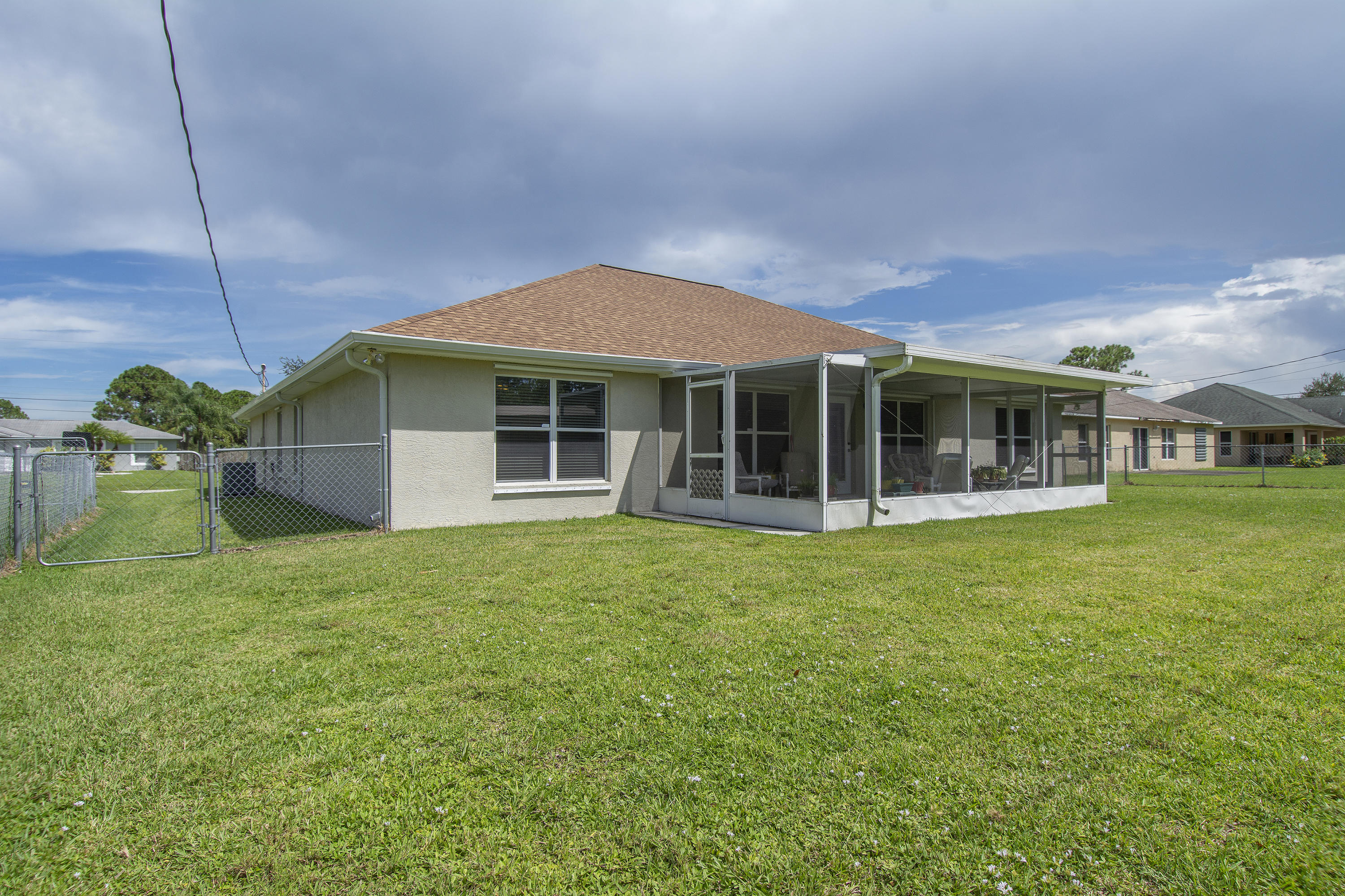 2677 Southwest Acco Road Port St. Lucie, FL 34953 - Photo 22 of 34 C 2020 MBP 2677 SW Acco Rd (23)