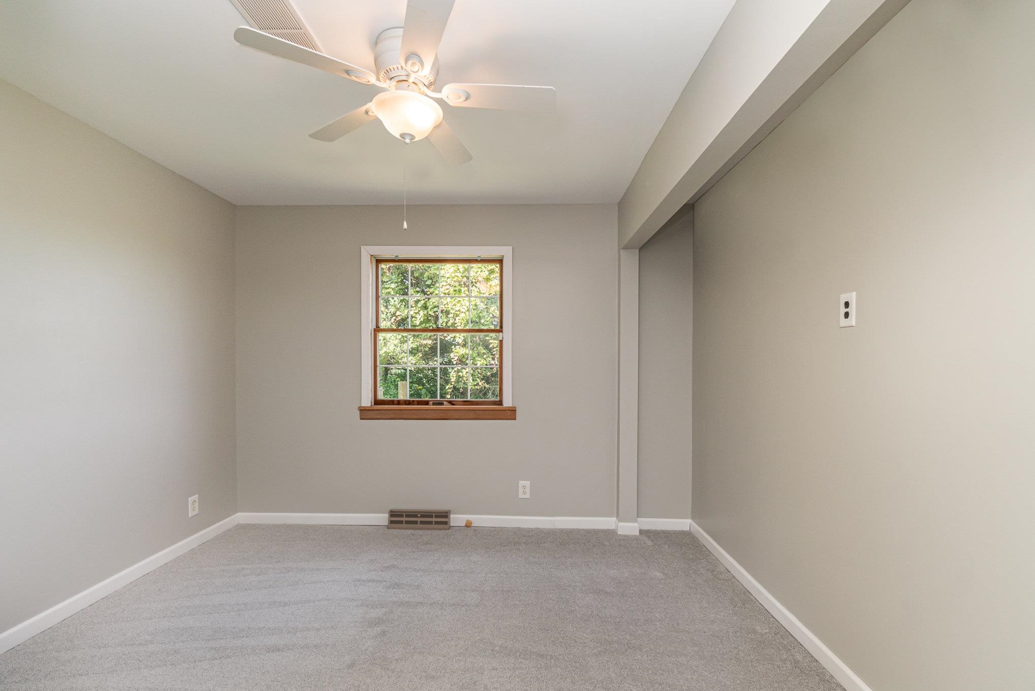 3014 Gabel Road Saginaw, MI 48601 - Photo 18 of 39 50153016-768bee52-2fd5-43e7-b22d-98b583660ac0.JPG