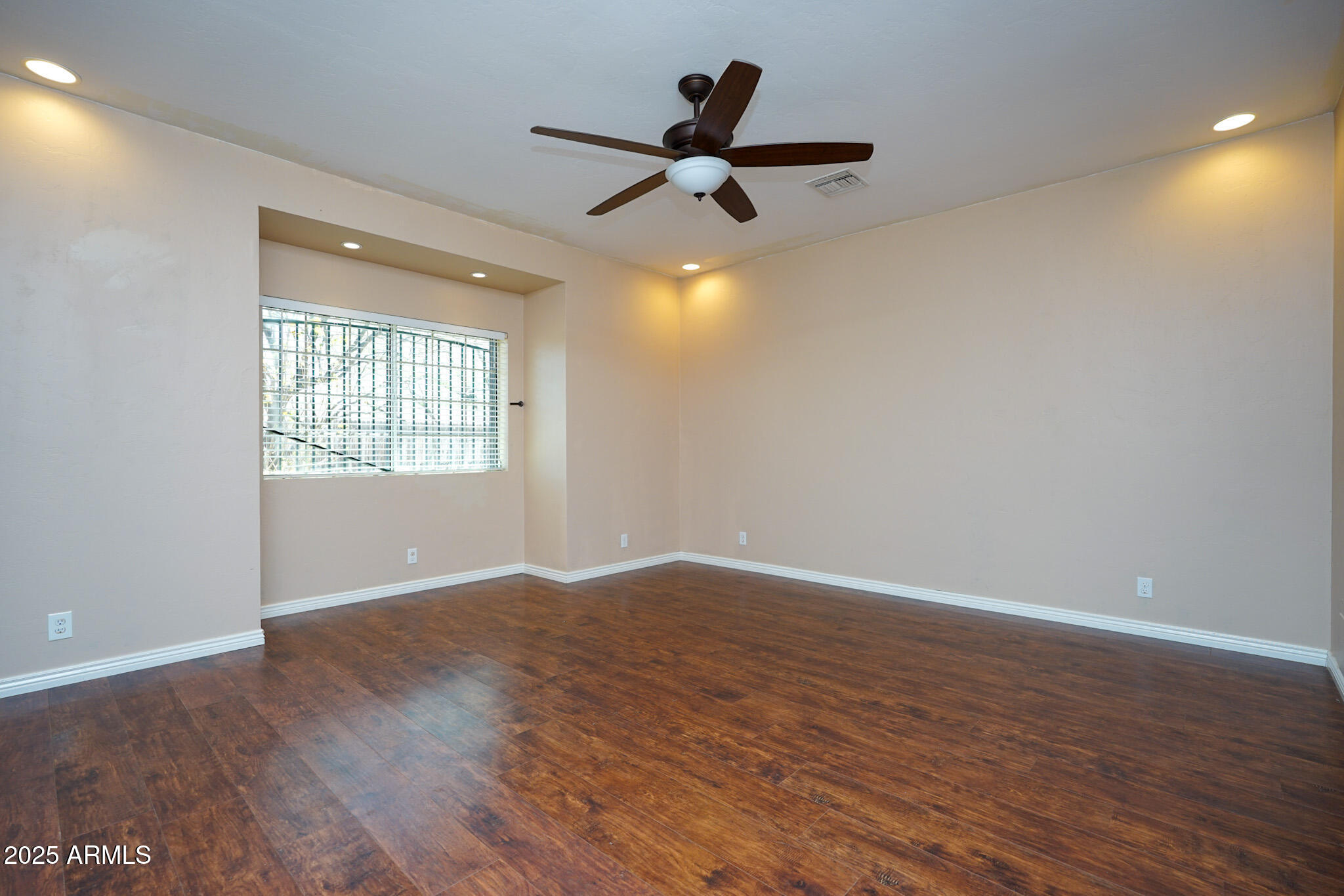 1301 North Santa Rosa Avenue Tucson, AZ 85712 - Photo 19 of 50 DSC00466