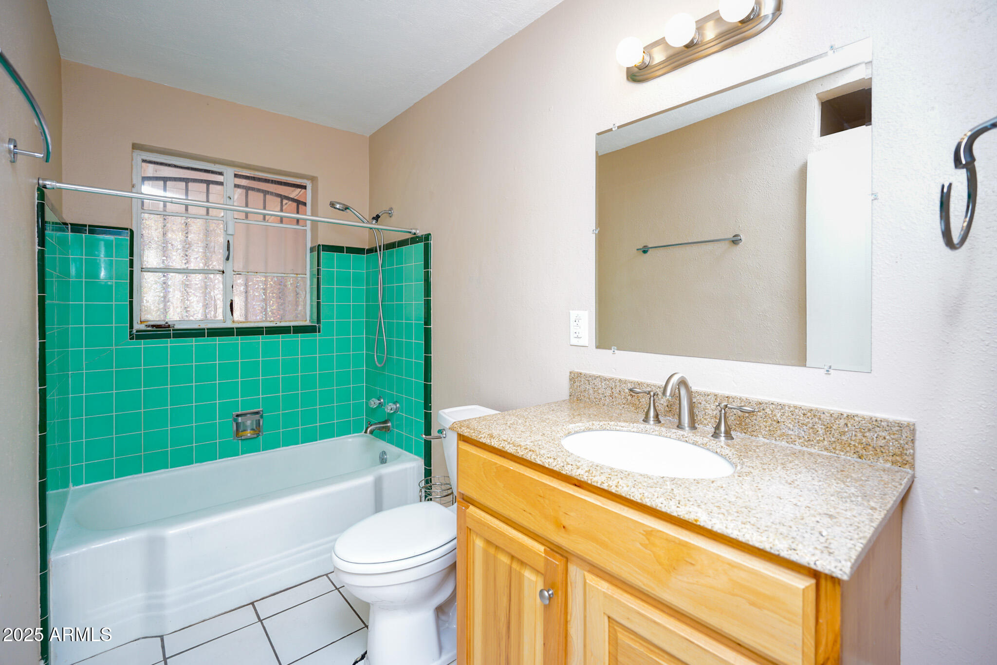 1301 North Santa Rosa Avenue Tucson, AZ 85712 - Photo 34 of 50 DSC00485