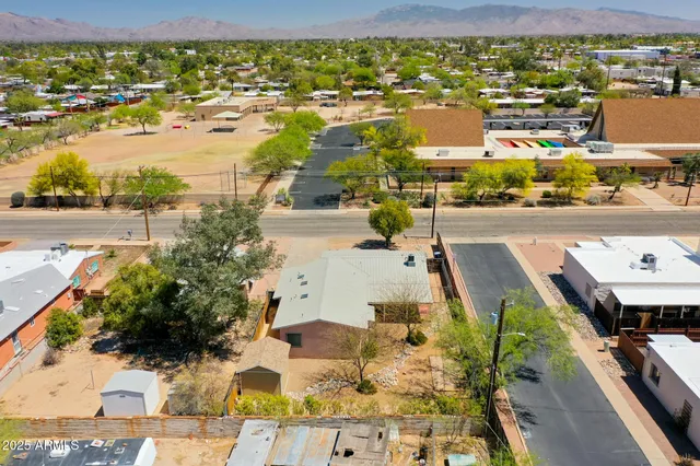 $330,000 | 1301 North Santa Rosa Avenue, Tucson, AZ 85712