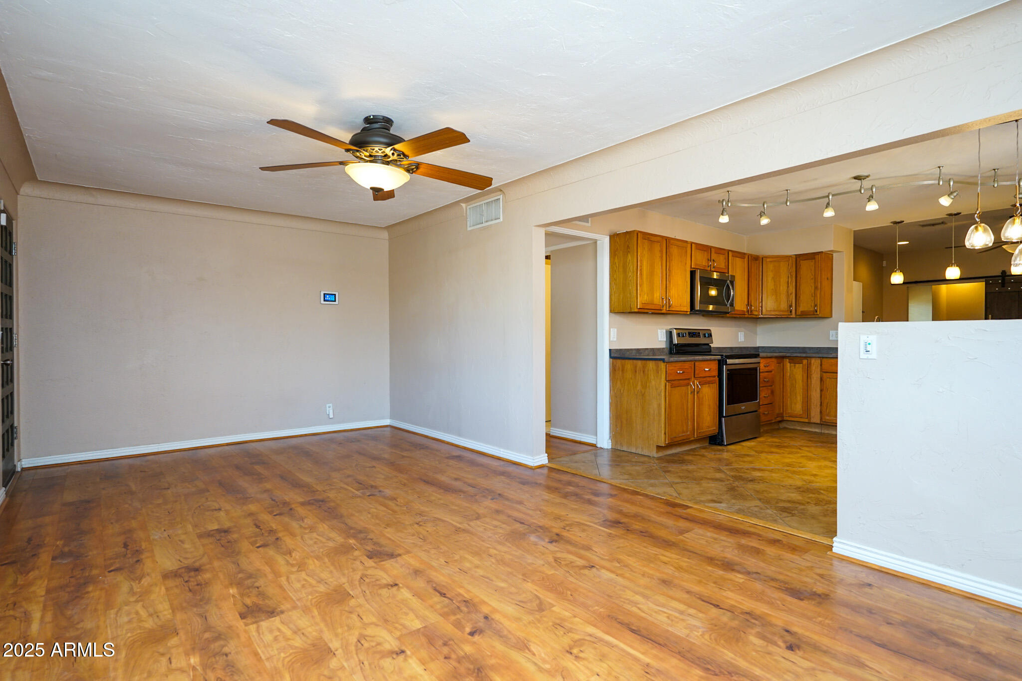 1301 North Santa Rosa Avenue Tucson, AZ 85712 - Photo 6 of 50 DSC00417