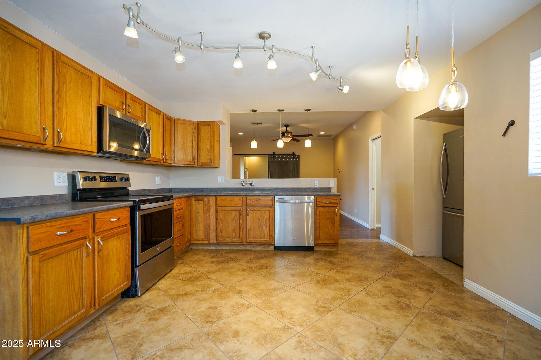 1301 North Santa Rosa Avenue Tucson, AZ 85712 - Photo 7 of 50 DSC00422