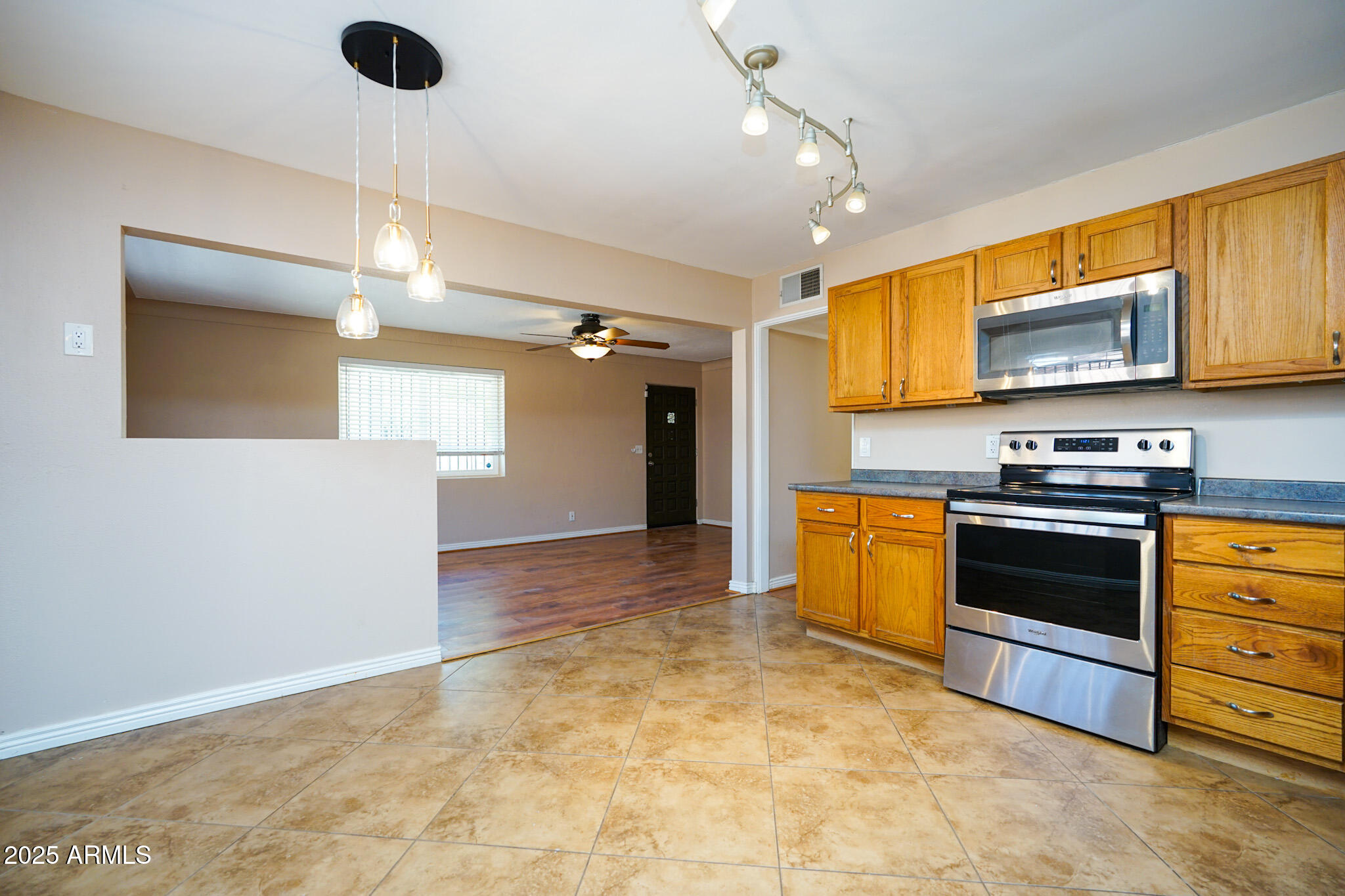 1301 North Santa Rosa Avenue Tucson, AZ 85712 - Photo 10 of 50 DSC00429