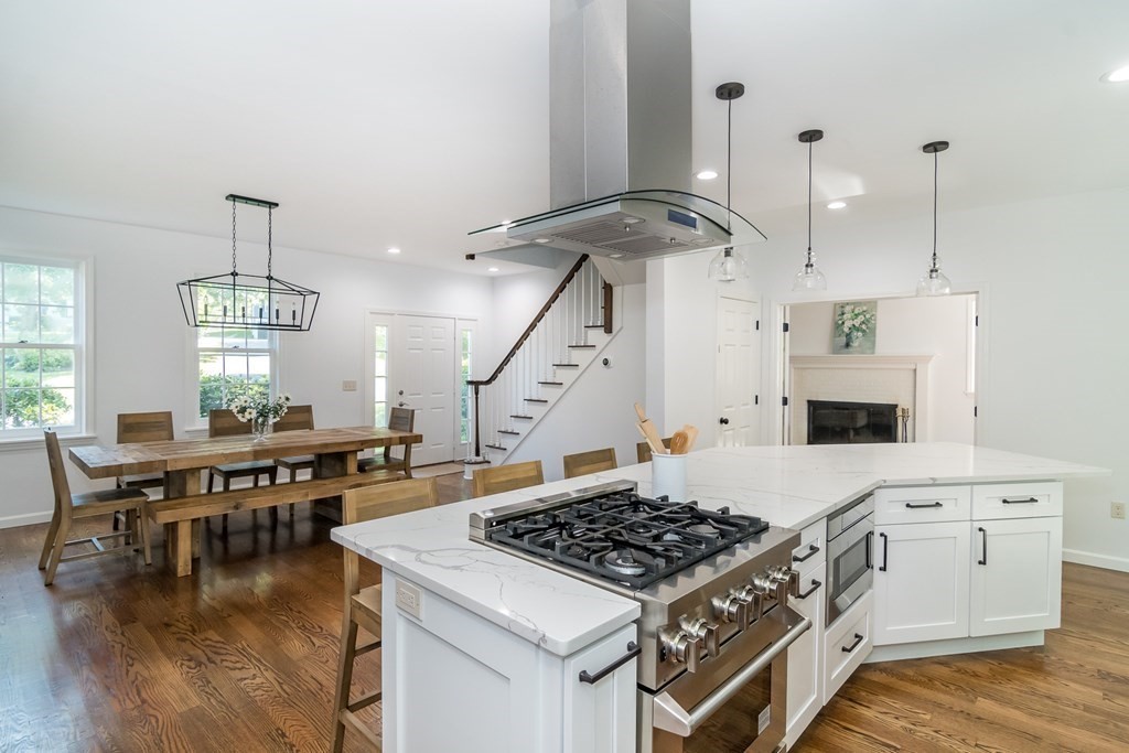 26 Arbor Circle Natick, MA 01760 - Photo 3 of 31