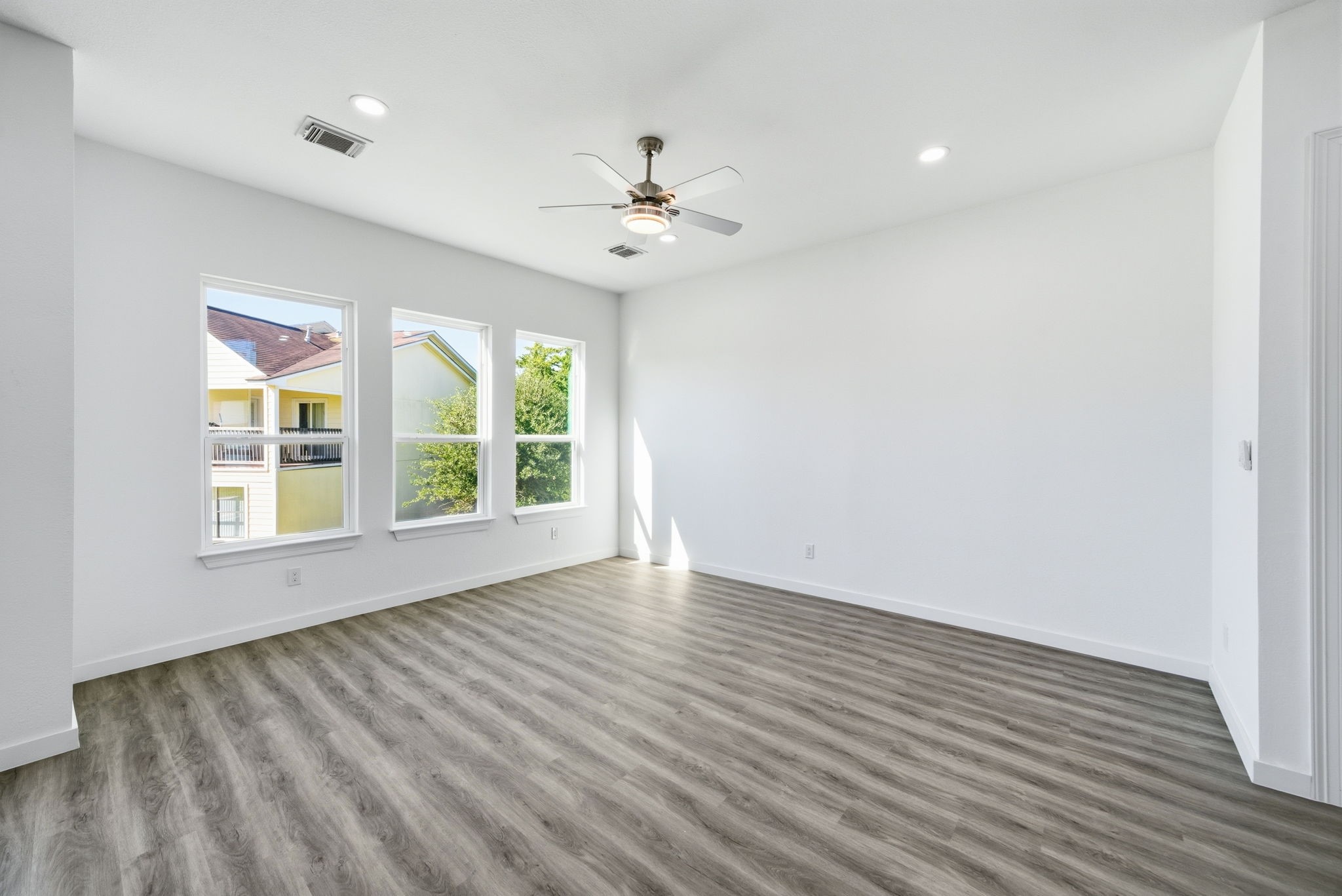 111 Capetown Way Conroe, TX 77356 - Photo 12 of 24