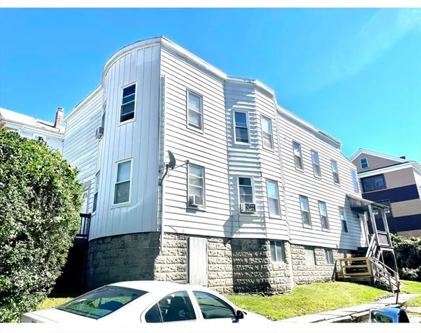 $1,600 | 8 Bourne Street, Unit 1R | Burncoat