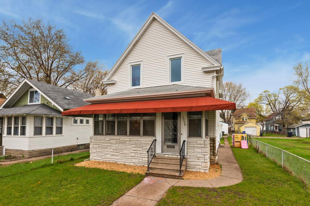 1009 Sherburne Avenue St. Paul, MN 55104 - Photo 1 of 1
