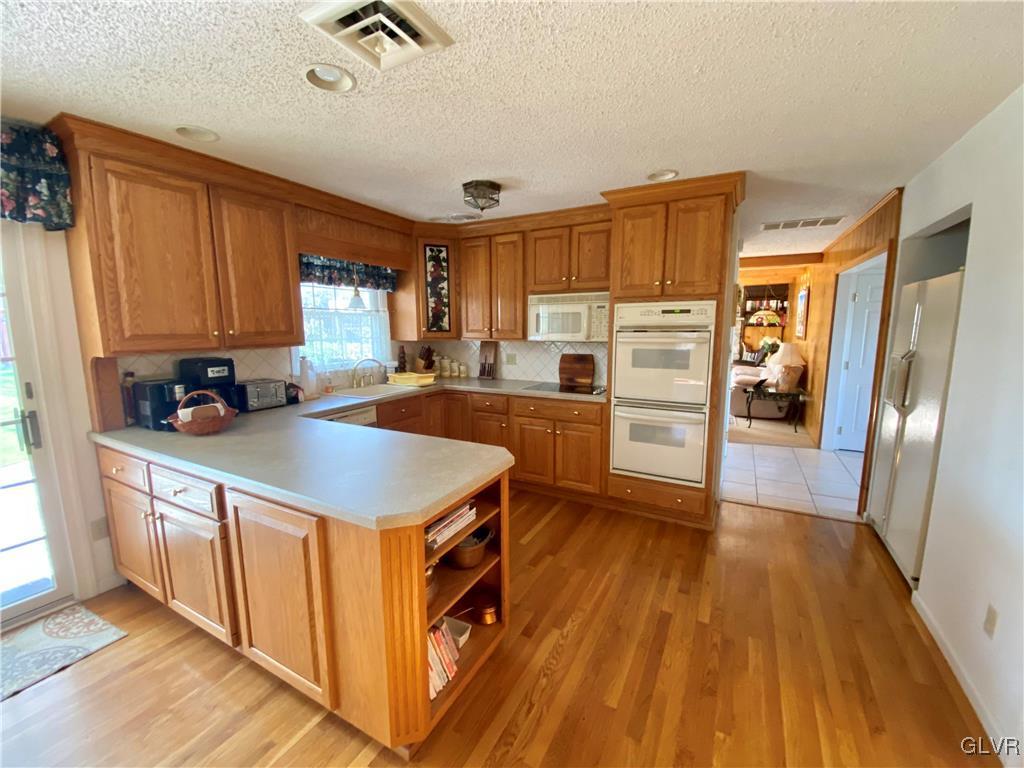 3301 Glendon Road Bethlehem, PA 18017 - Photo 19 of 38 Gallery Image 19