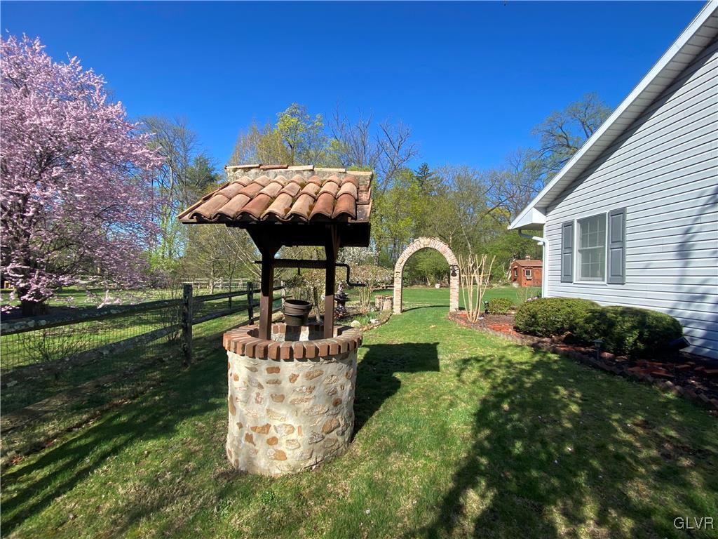 3301 Glendon Road Bethlehem, PA 18017 - Photo 3 of 38 Gallery Image 3