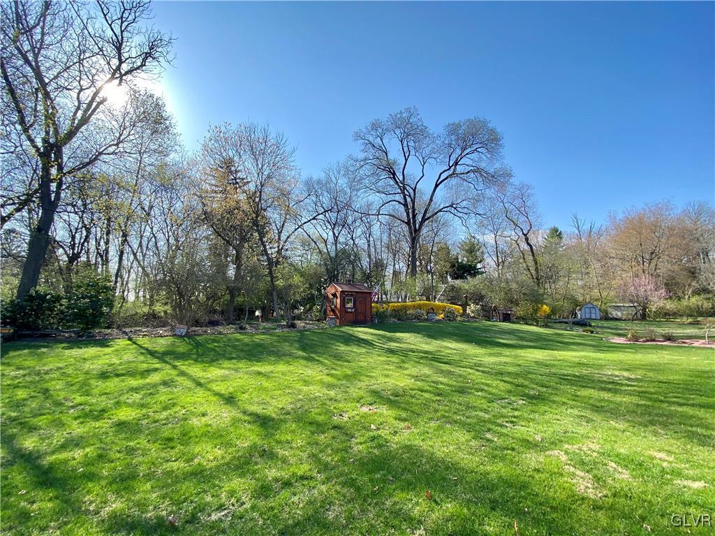 3301 Glendon Road Bethlehem, PA 18017 - Photo 9 of 38 Gallery Image 9
