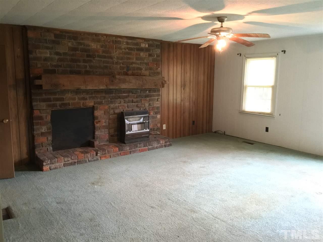 1733 Gentry Ridge Road Roxboro, NC 27574 - Photo 5 of 16 Family Room in House # 1