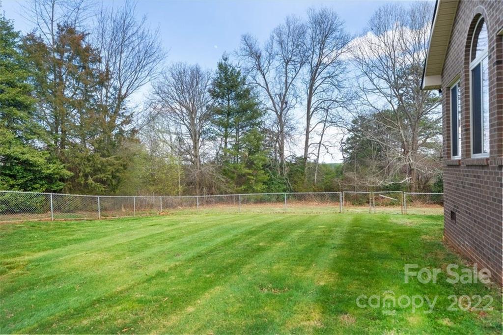 1552 Allen Lane Conover, NC 28613 - Photo 31 of 38 a view of a backyard