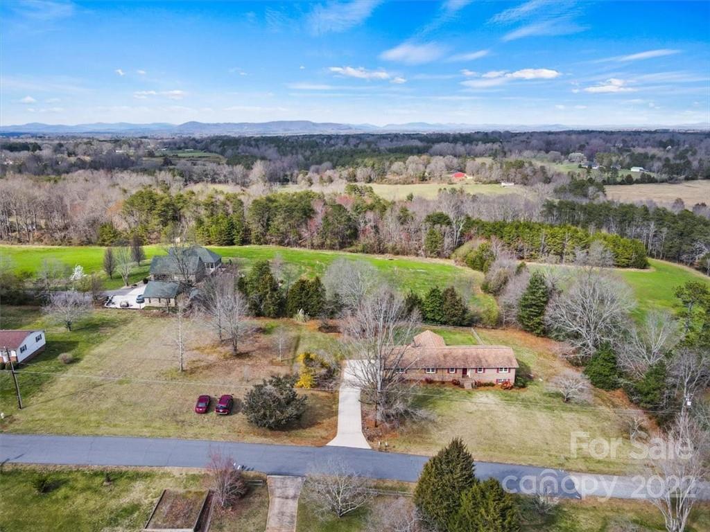 1552 Allen Lane Conover, NC 28613 - Photo 35 of 38 a view of a city