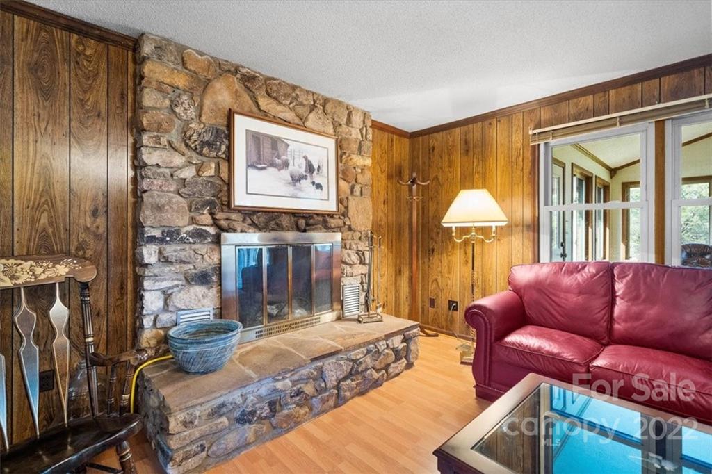 1552 Allen Lane Conover, NC 28613 - Photo 7 of 38 a living room with furniture and a fireplace