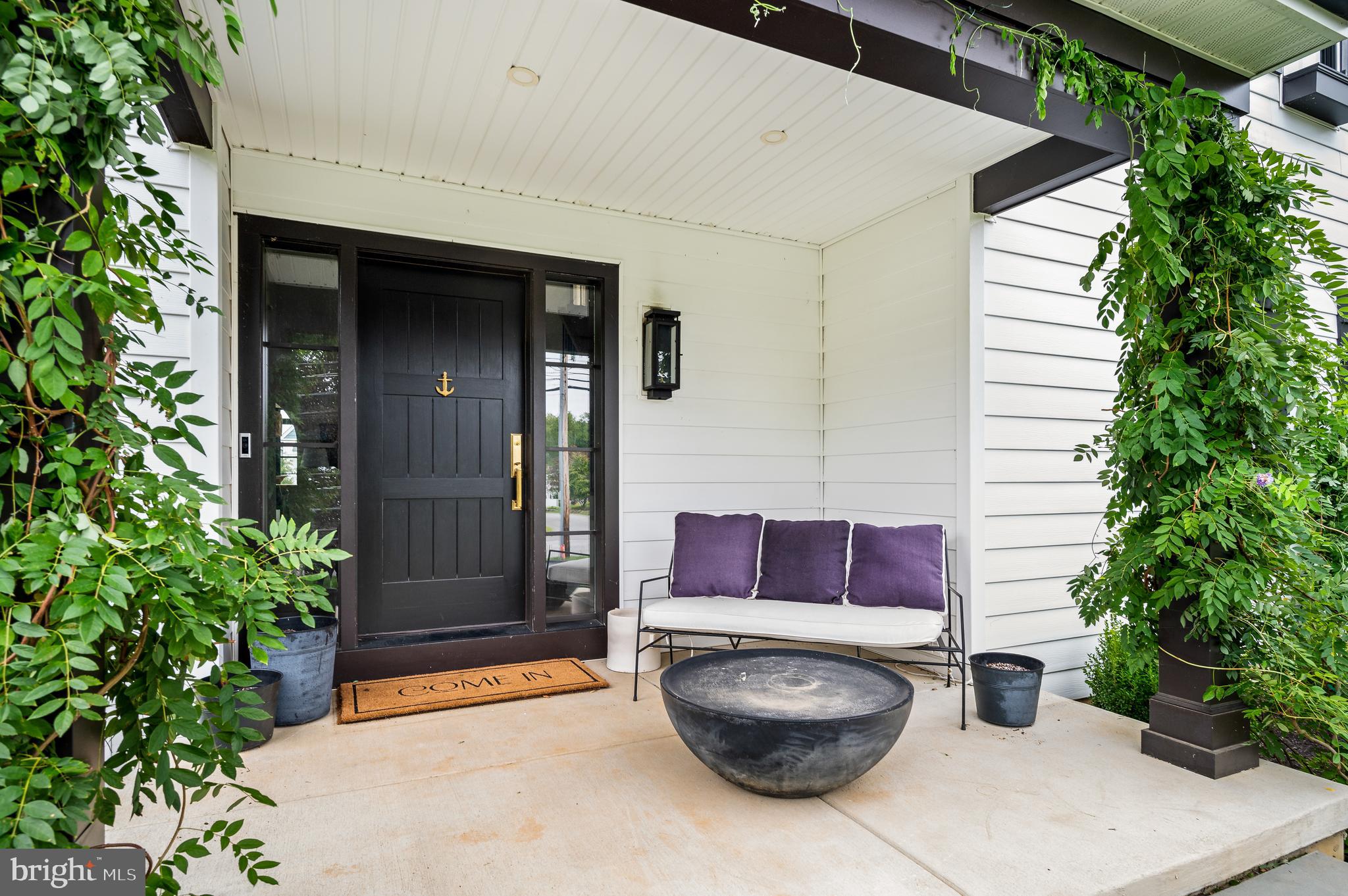4 Timber Mill Lane, Unit OMBRA Landenberg, PA 19350 - Photo 3 of 33 a room with furniture and a potted plant