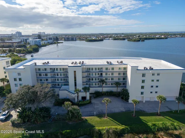$400,000 | 190 Pinellas Lane, Unit 207A, Cocoa Beach, FL 32931