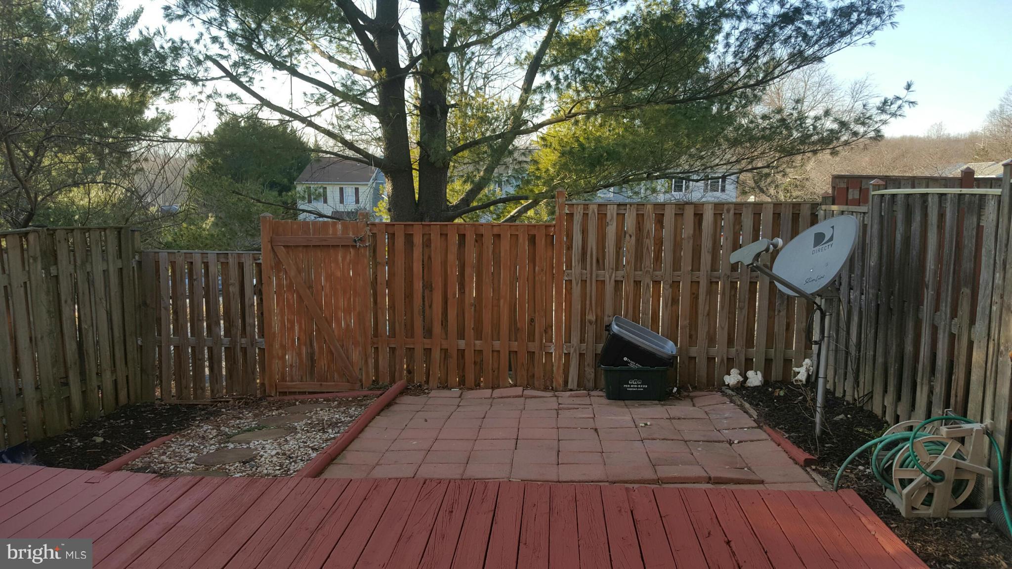 8804 Ridge Hollow Court Springfield, VA 22152 - Photo 14 of 16 Exterior (Rear)