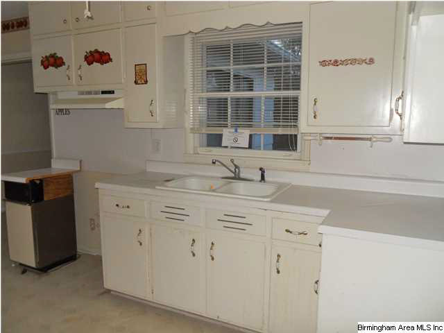 912 Hagwood Road Birmingham, AL 35235 - Photo 4 of 5