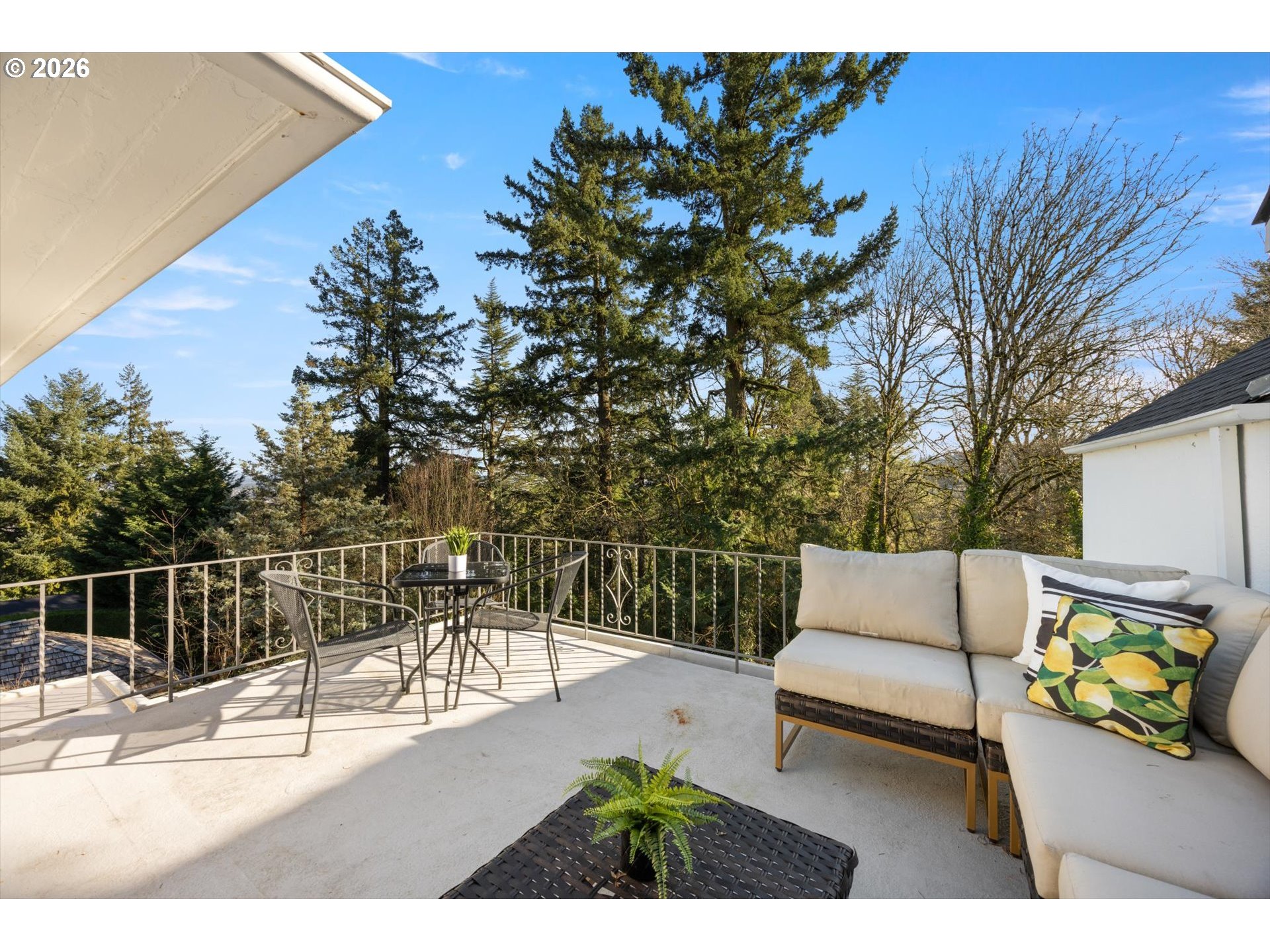 1136 Southwest Davenport Street Portland, OR 97201 - Photo 26 of 48 Deck