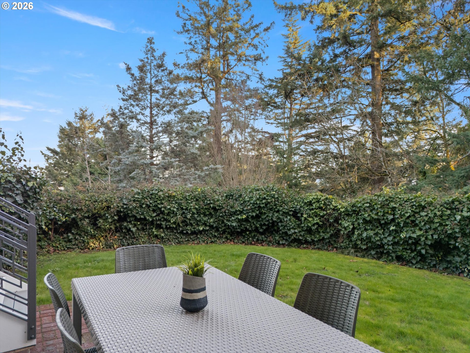 1136 Southwest Davenport Street Portland, OR 97201 - Photo 40 of 48 Backyard