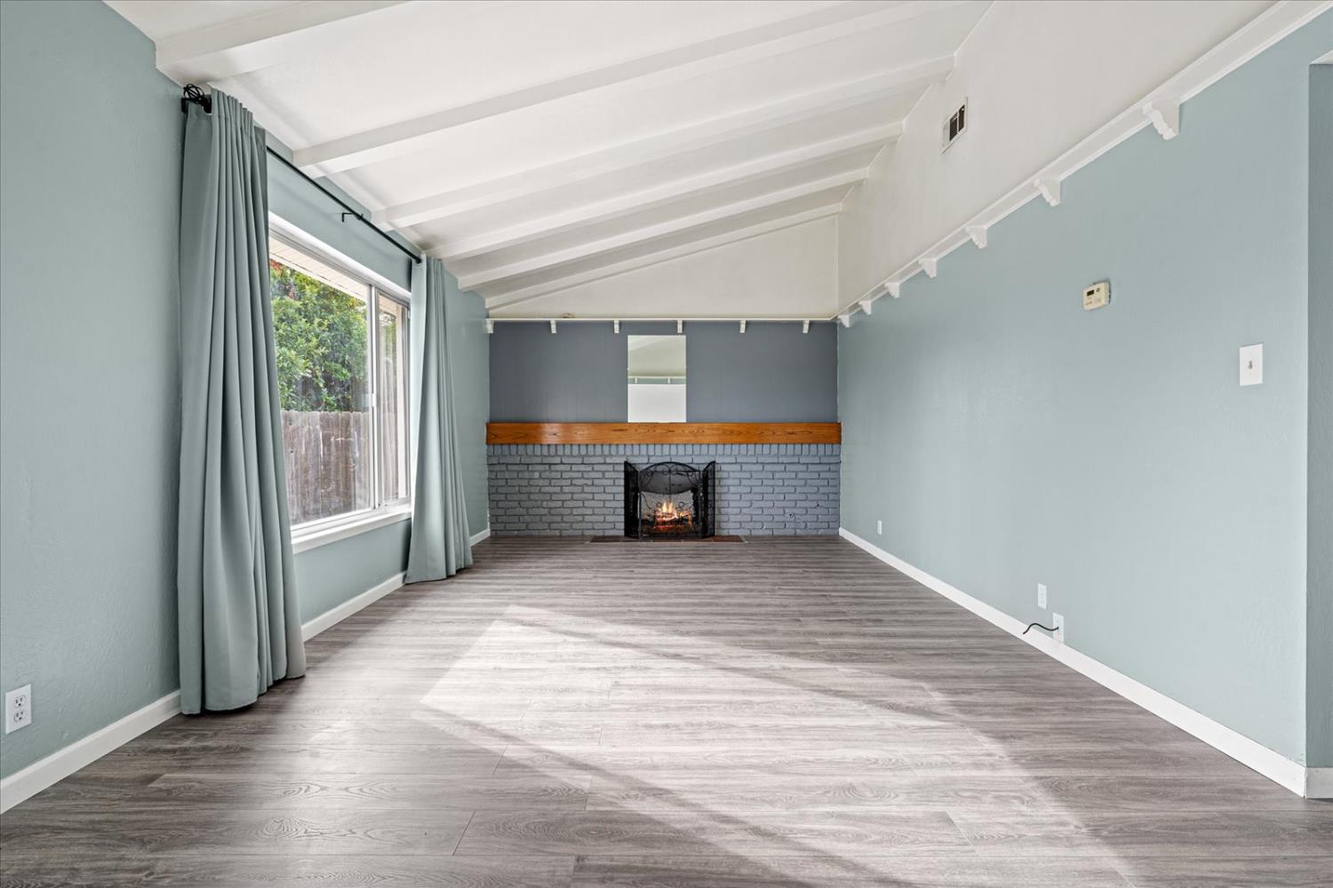 4350 Green Tree Drive Sacramento, CA 95823 - Photo 13 of 38