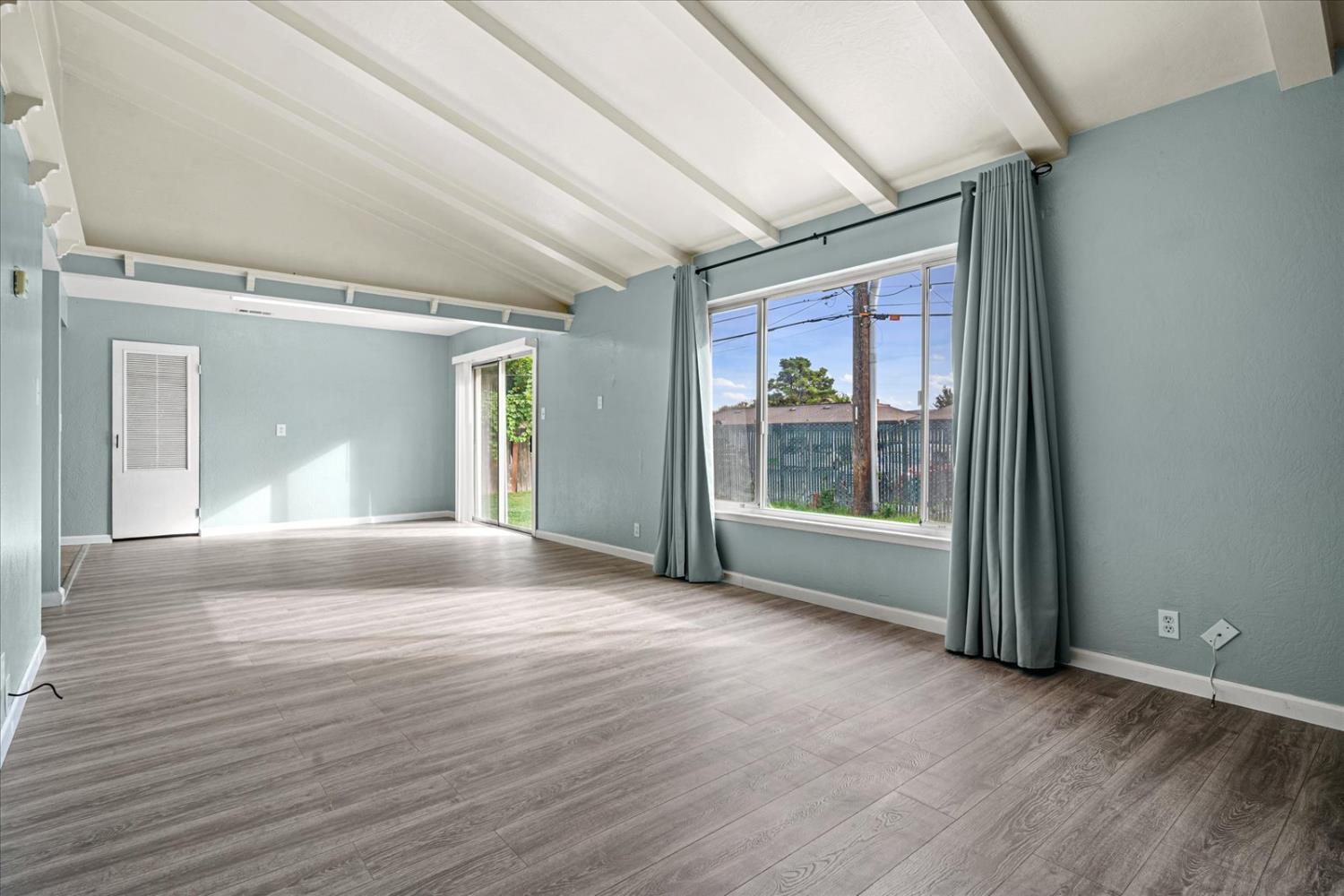 4350 Green Tree Drive Sacramento, CA 95823 - Photo 15 of 38