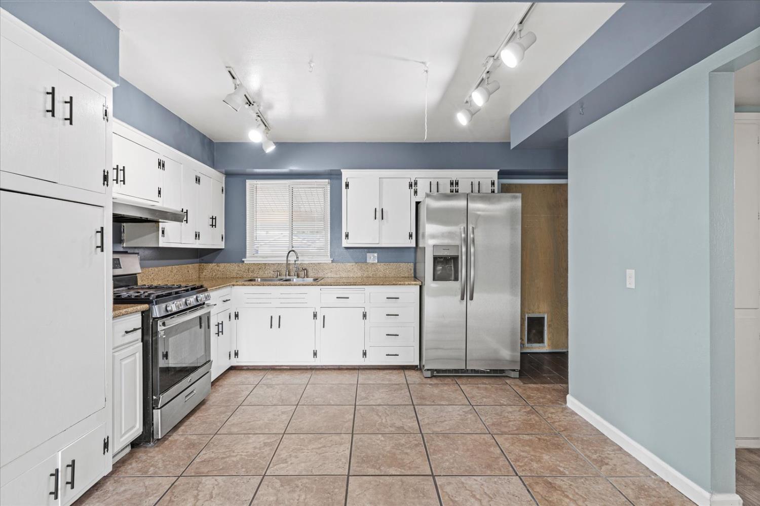 4350 Green Tree Drive Sacramento, CA 95823 - Photo 19 of 38