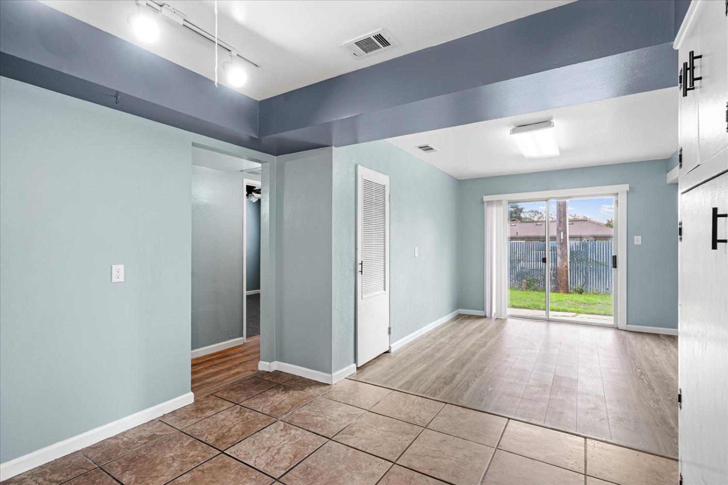 4350 Green Tree Drive Sacramento, CA 95823 - Photo 20 of 38