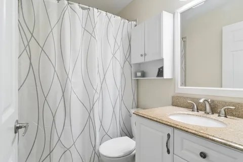 $559,000 | 958 Chaucer Way, Buffalo Grove, IL 60089