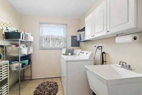 $559,000 | 958 Chaucer Way, Buffalo Grove, IL 60089