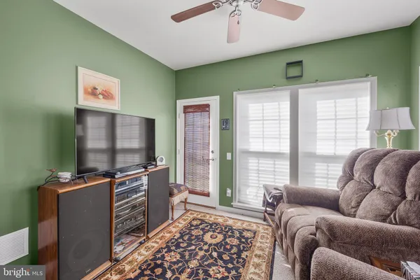 $499,000 | 328 Sentinel Lane, Newark, DE 19702