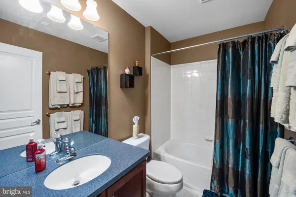 $499,000 | 328 Sentinel Lane, Newark, DE 19702