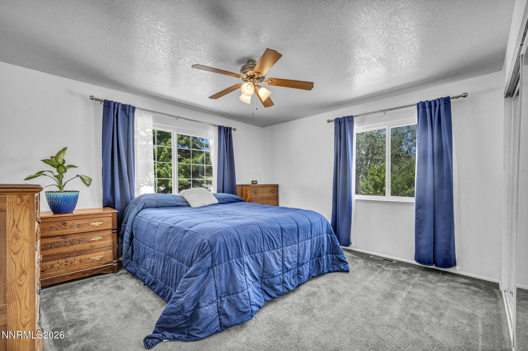 10600 Silver Spur Drive Reno, NV 89508 - Photo 6 of 36 67-web-or-mls-10600-silver-spur-dr