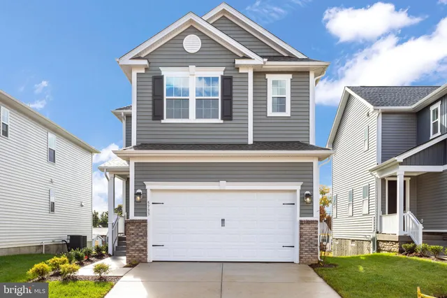 a view of entryway with stairs