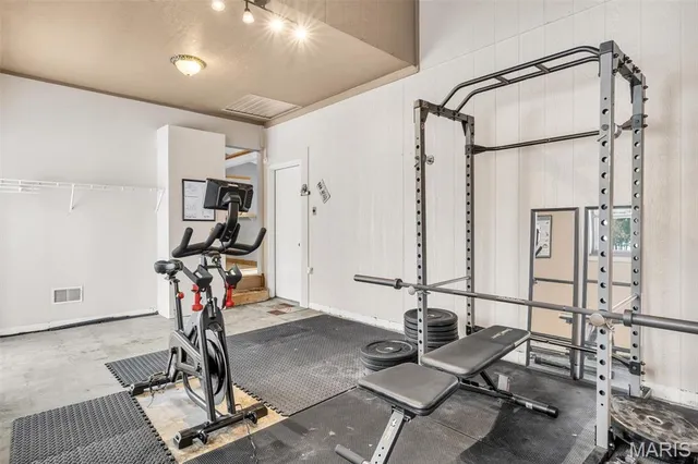 $349,900 | 72 Freymuth Road, Lake St. Louis, MO 63367