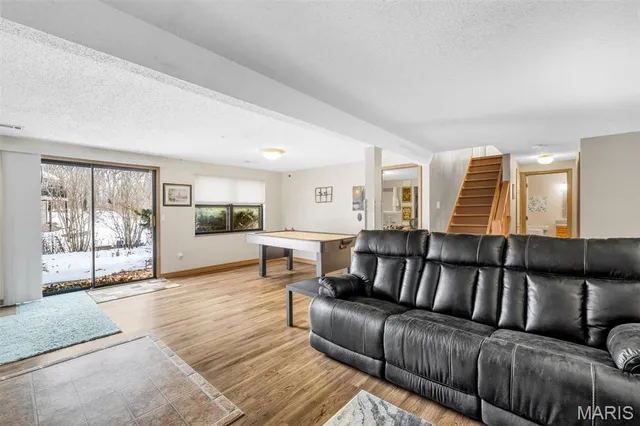 $349,900 | 72 Freymuth Road, Lake St. Louis, MO 63367