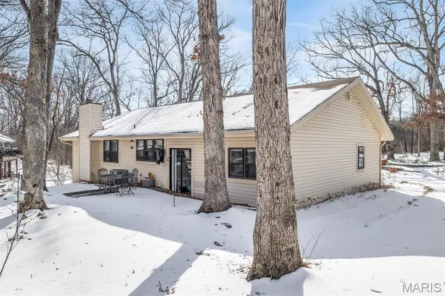 $349,900 | 72 Freymuth Road, Lake St. Louis, MO 63367