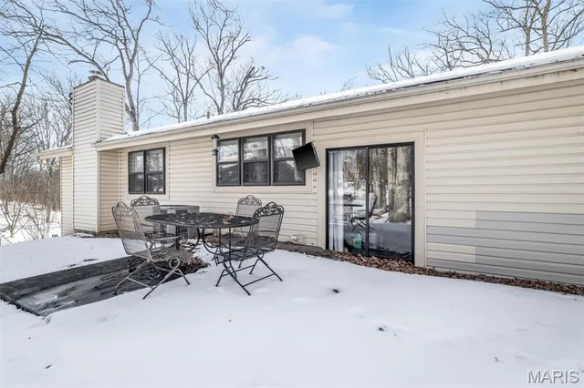 $349,900 | 72 Freymuth Road, Lake St. Louis, MO 63367