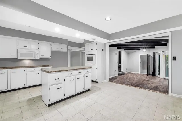 $374,900 | 1110 Cardinal Drive, East Alton, IL 62024