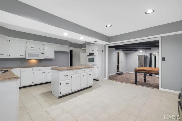 $374,900 | 1110 Cardinal Drive, East Alton, IL 62024