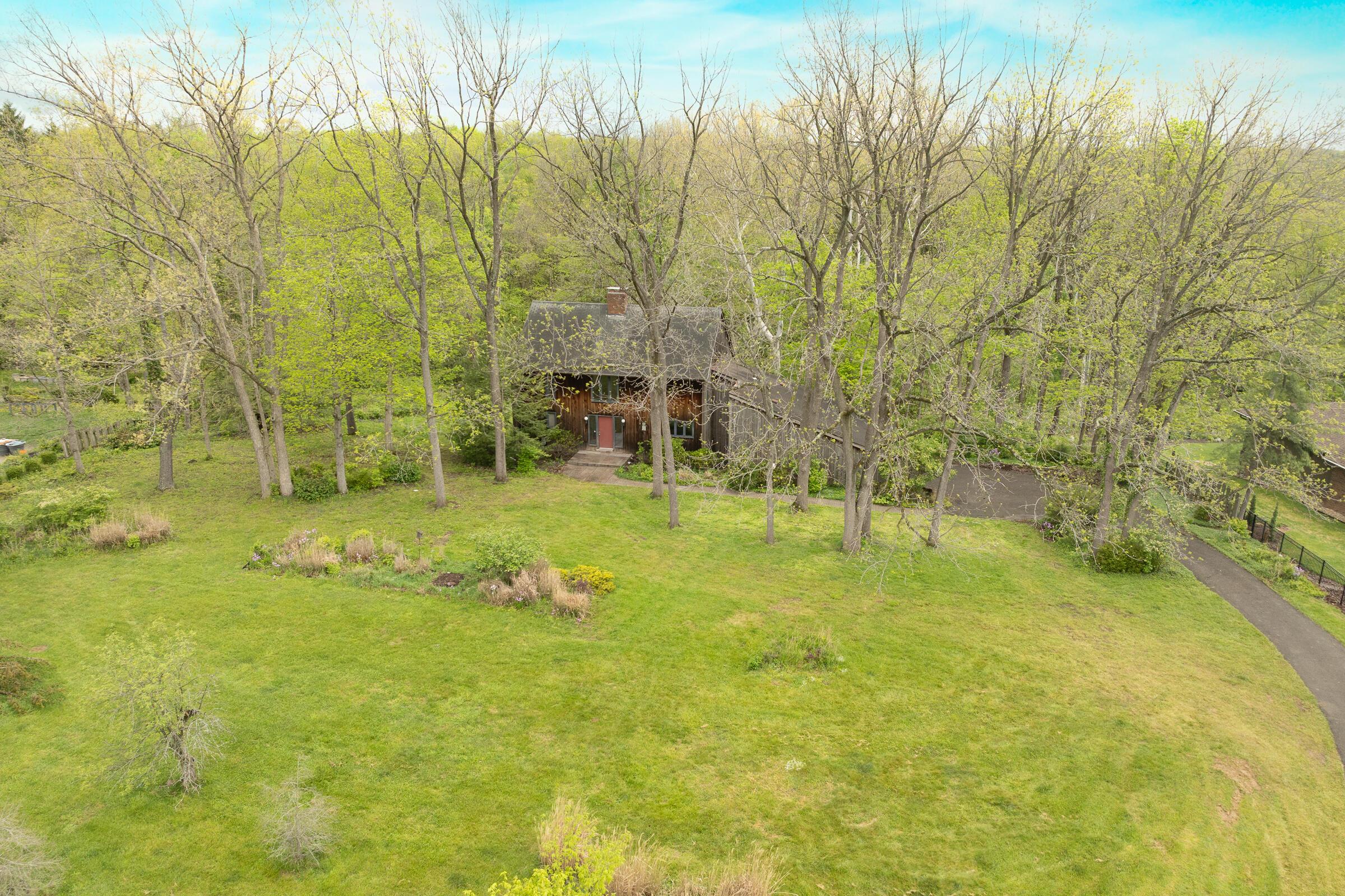 1484 Carriage Road Powell, OH 43065 - Photo 6 of 43 Gallery Image 6